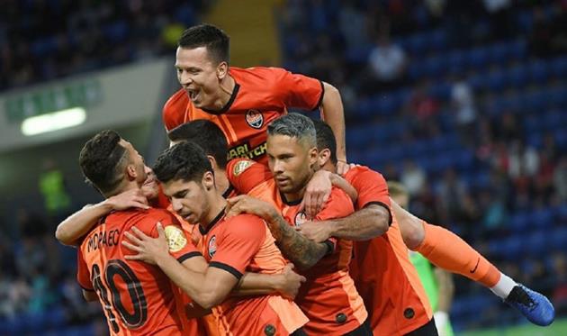 Шахтер Донецк