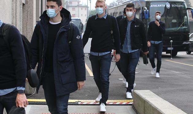 Руслан Малиновский (справа) и Виктор Коваленко, Аталанта