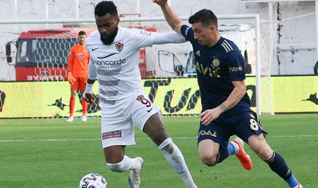 ААРОН БУПЕНДЗА (СЛЕВА), FANATIK.COM.TR