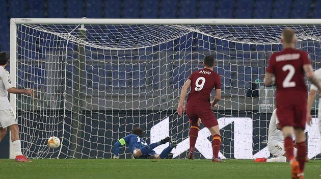 Момент с голом Эдина Джеко в ворота Браги, Getty Images