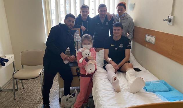 Евгений Цымбалюк после операции, фото ФК Олимпик Донецк