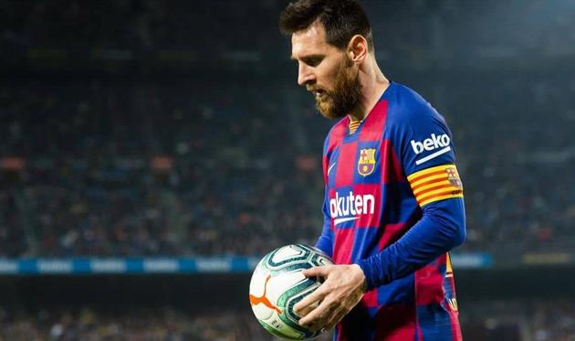 Месси и Гризманн составят атакующий дуэт Барсы в матче с Осасуной