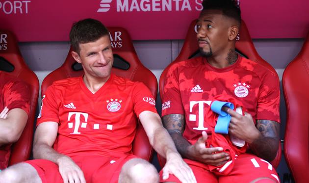 омас Мюллер и Жером Боатенг, getty images