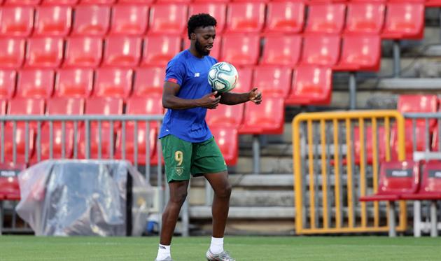 Иньяки Уильямс