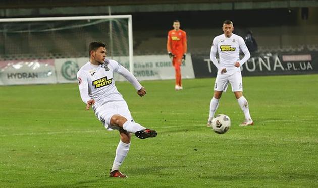 Богдан Векляк в матче против полтавской Ворсклы, фото ФК Олимпик Донецк