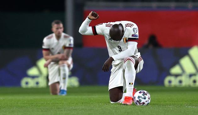 Ромелу Лукаку в матче против Чехии, Getty Images