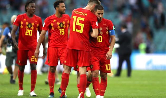 Тома Менье (спиной) и Эден Азар, Getty Images