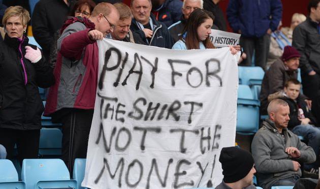 Фанаты Астон Виллы в матче 2016-го года против Саутгемптона, Getty Images