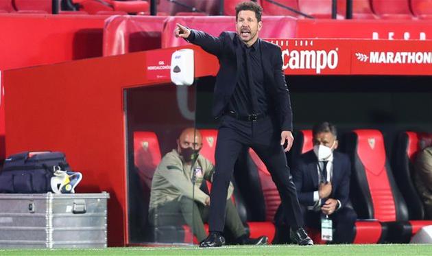 Диего Симеоне в матче против Севильи, Getty Images