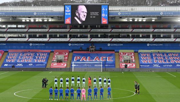 Минута молчания на матче Кристал Пэлас — Челси, Getty Images