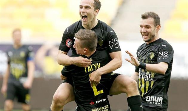 Футболисты Руха, фото ФК Рух