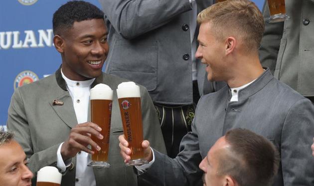 Давид Алаба (слева) и Йосуа Киммих, getty images