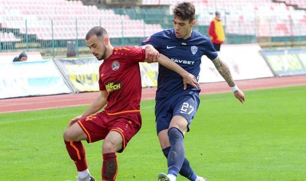 Рустам Ахмедзаде (справа), ФК Минай