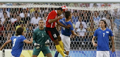 Дембеле забивает, Reuters