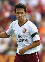 Насер Бэразит