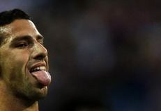 Макси Родригес, АР