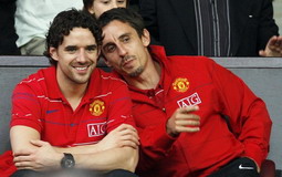 С Гарри Невиллом, АР