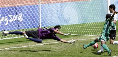 Один из сэйвов Ромеро, АР