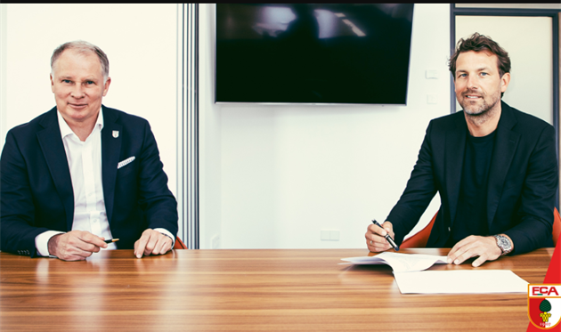 Маркус Вайнцирль (справа), фото ФК Аугсбург