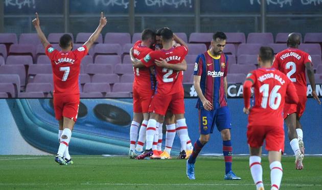 Барселона сенсационно проиграла Гранаде на Камп Ноу