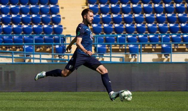 Автор первого гола Юрий Батюшин, фото ФК Металлист 1925
