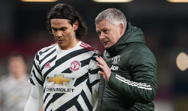 Эдинсон Кавани (слева) и Оле-Гуннар Солскьяер, getty images