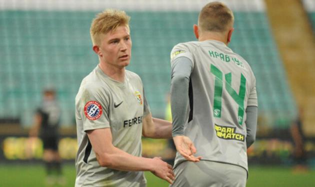 Владислав Кулач (слева), ФК Ворскла