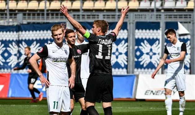 Александр Гладкий (по центру), ФК Заря