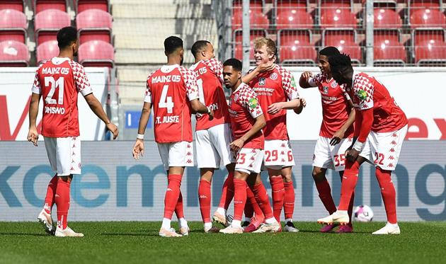 Майнц — один из лучших клубов второго круга Бундеслиги. У них появился новый Клопп?