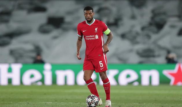 Вейналдум в ближайшие дни подпишет контракт с Барселоной 