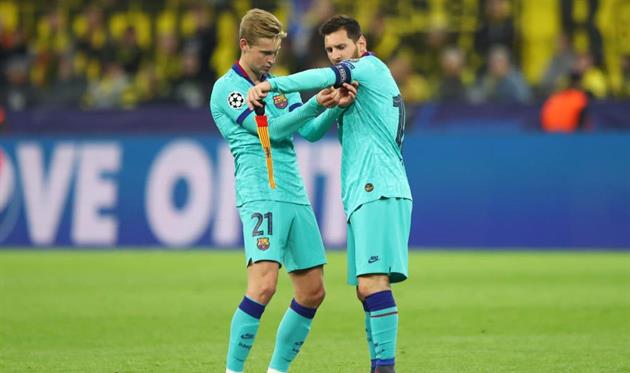 Френки де Йонг (слева) и Лионель Месси, getty images