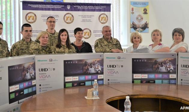 Євро-2020 у мобільних госпіталях — на великому екрані*