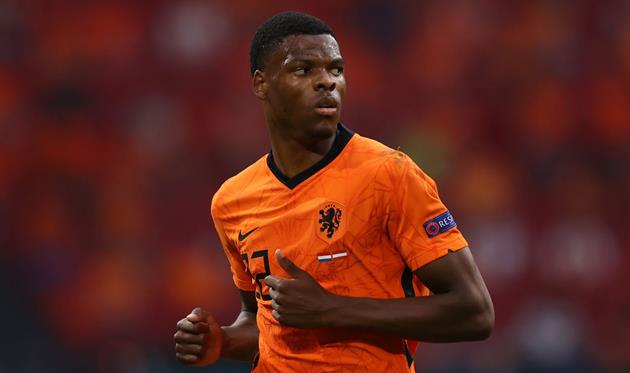 Дензел Думфрис, getty images