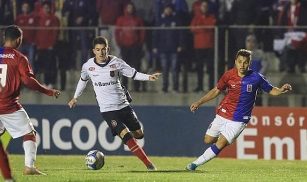 Кристиан (в белом), фото: Arquivo Pessoal