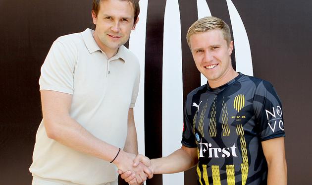 Орест Кузик (справа), ФК Рух