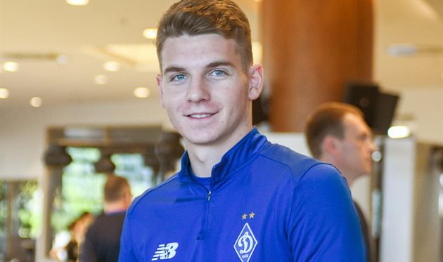 АЛЕКСАНДР СИРОТА, ФК ДИНАМО КИЕВ