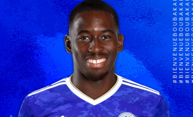 Сумаре, Лестер