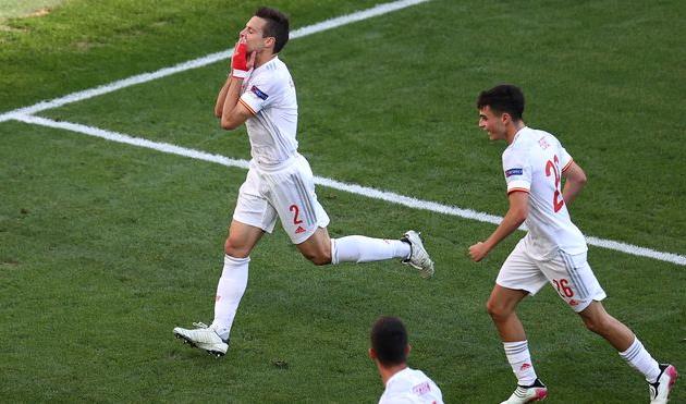 Сезар Аспиликуэта в матче против Хорватии, Getty Images