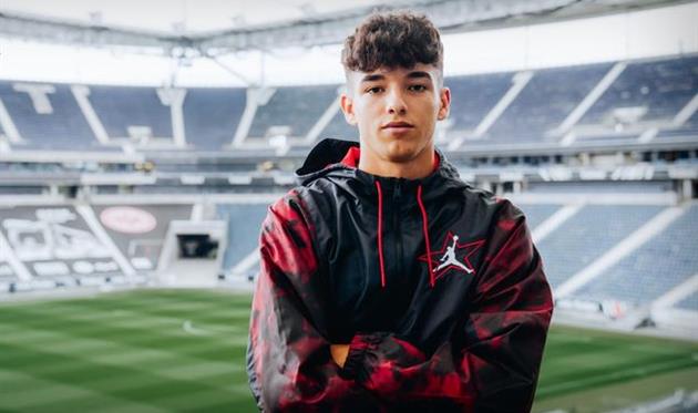 Хуан Энрике Эрреро Гарсия, twitter.com/eintracht_eng