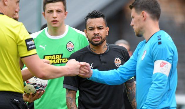 Дентиньо (в фокусе), фото ФК Шахтер Донецк