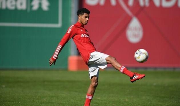 Винисиус Тобиас, Интернасьонал