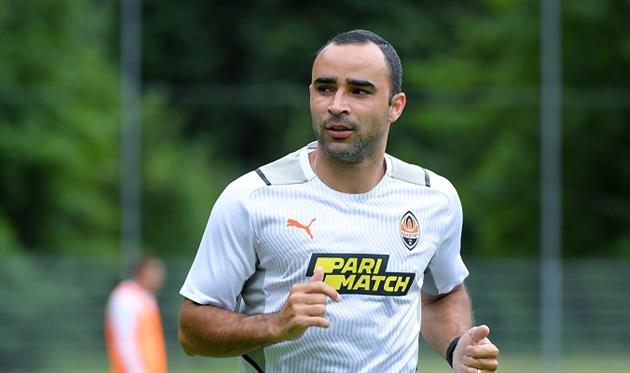 Исмаили, ФК Шахтер