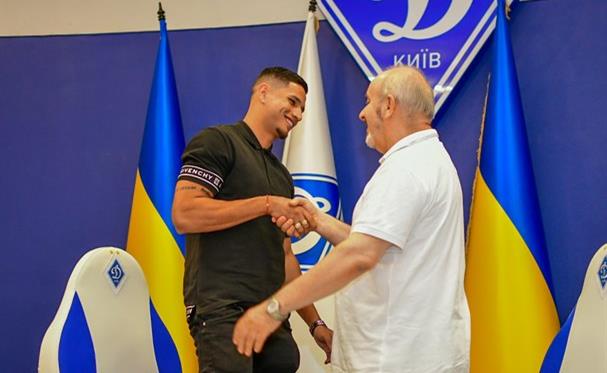 Эрик Рамирес (слева), фото Динамо