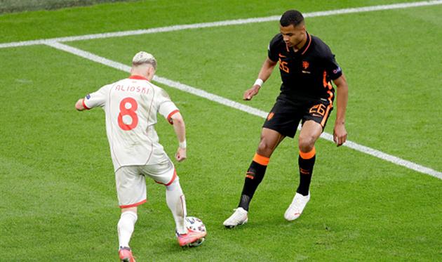 Езджан Алиоски (слева), Getty Images