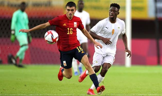 Педри (на переднем плане), Getty Images