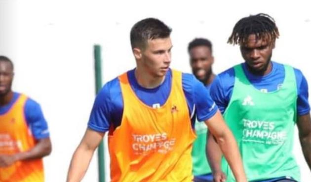 Николай Кухаревич, ФК Труа