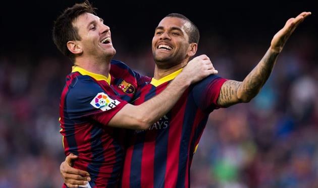 Месси и Алвес. Фото Getty Images