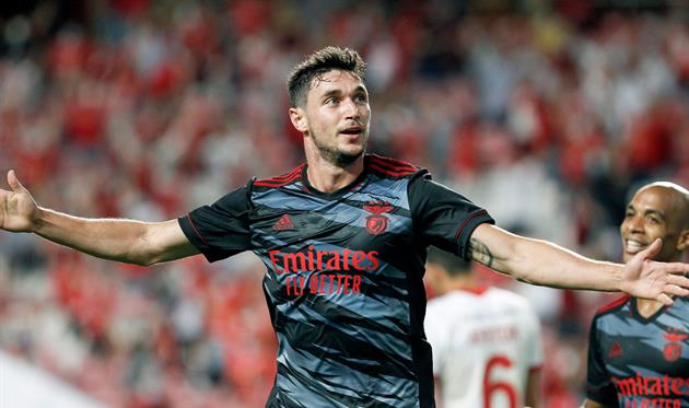 Роман Яремчук, ФК Бенфика