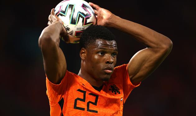 Дензел Думфрис, getty images