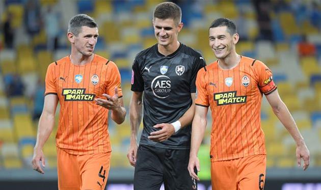 Слева направо: Сергей Кривцов, Евгений Ткачук и Тарас Степаненко, фото ФК Шахтер Донецк